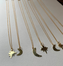 Load image into Gallery viewer, Moon and Stars Best Friend Necklace sets