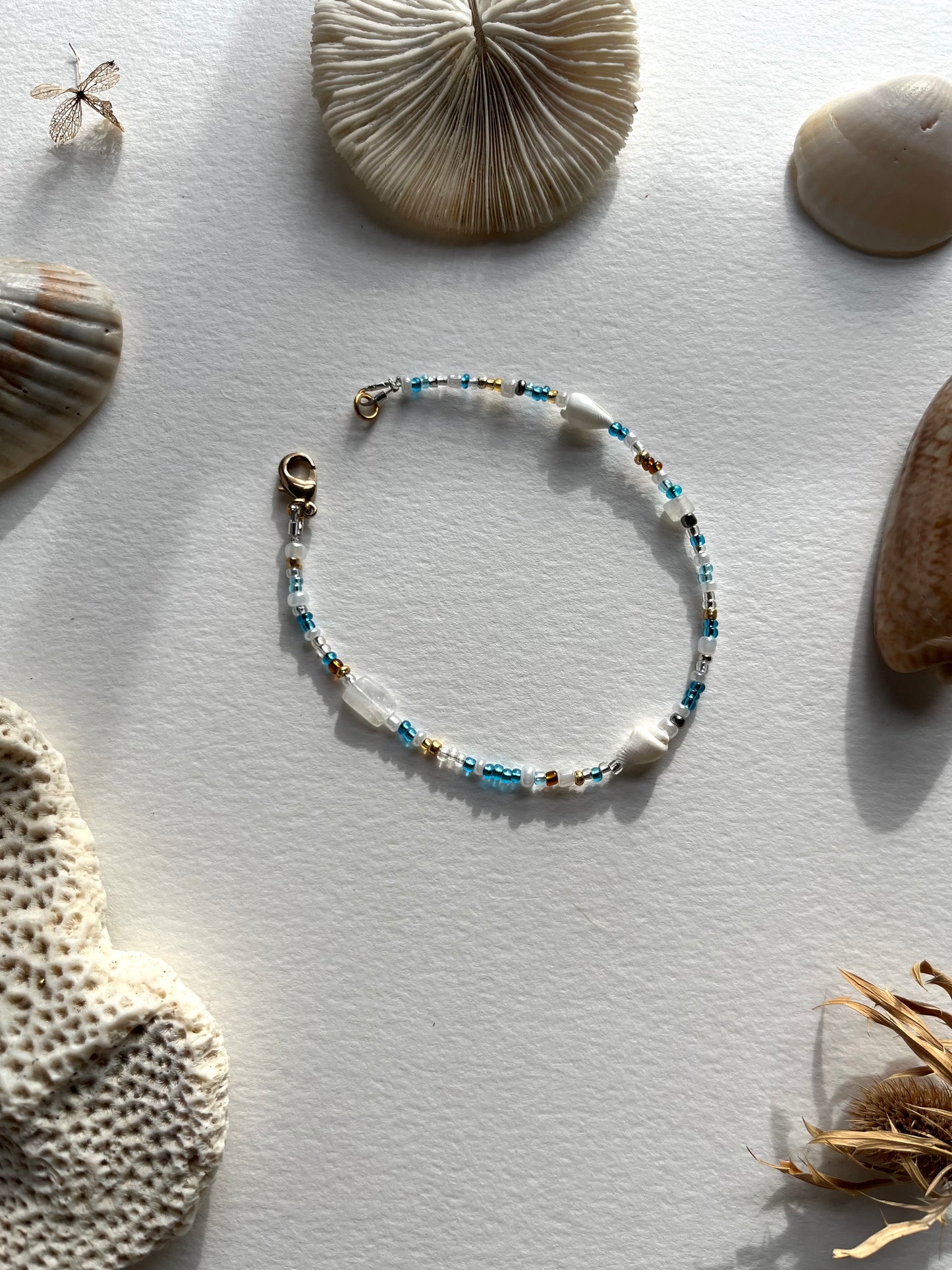 Blue beaded bracelet by Ellie