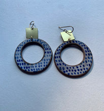 Load image into Gallery viewer, Blue + White Oxide Collaboration Centrifugal Circle Earrings
