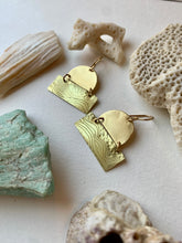 Load image into Gallery viewer, Waves in Motion Earrings